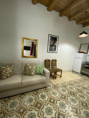 Beautiful place in historic centre and sea side promenade, Sant'antìoco